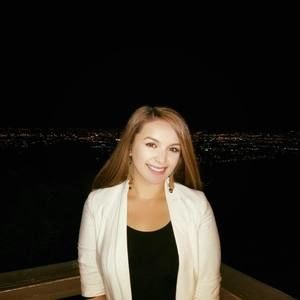 Meet your Posher, Yalda